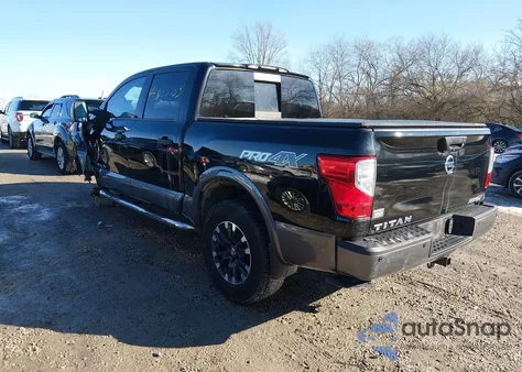 2017 Nissan Titan Pro-4X z USA, uszkodzony, nr VIN 1N6AA1E53HN557086